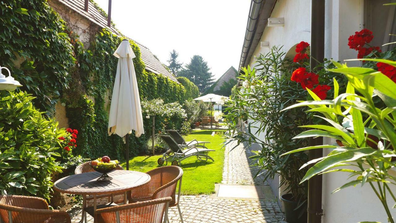 Gaestehaus Doris Пурбах-ам-Нойзидлер-Зе Экстерьер фото